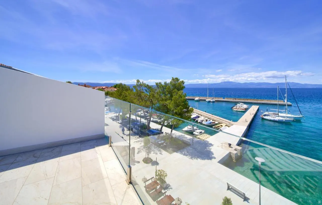 Apartments Dundo Нивице